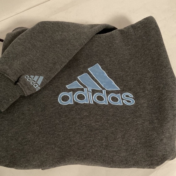 ADIDAS Hooded Logo Fleece Pullover Sweatshirt in Gray Heather - Picture 9 of 9